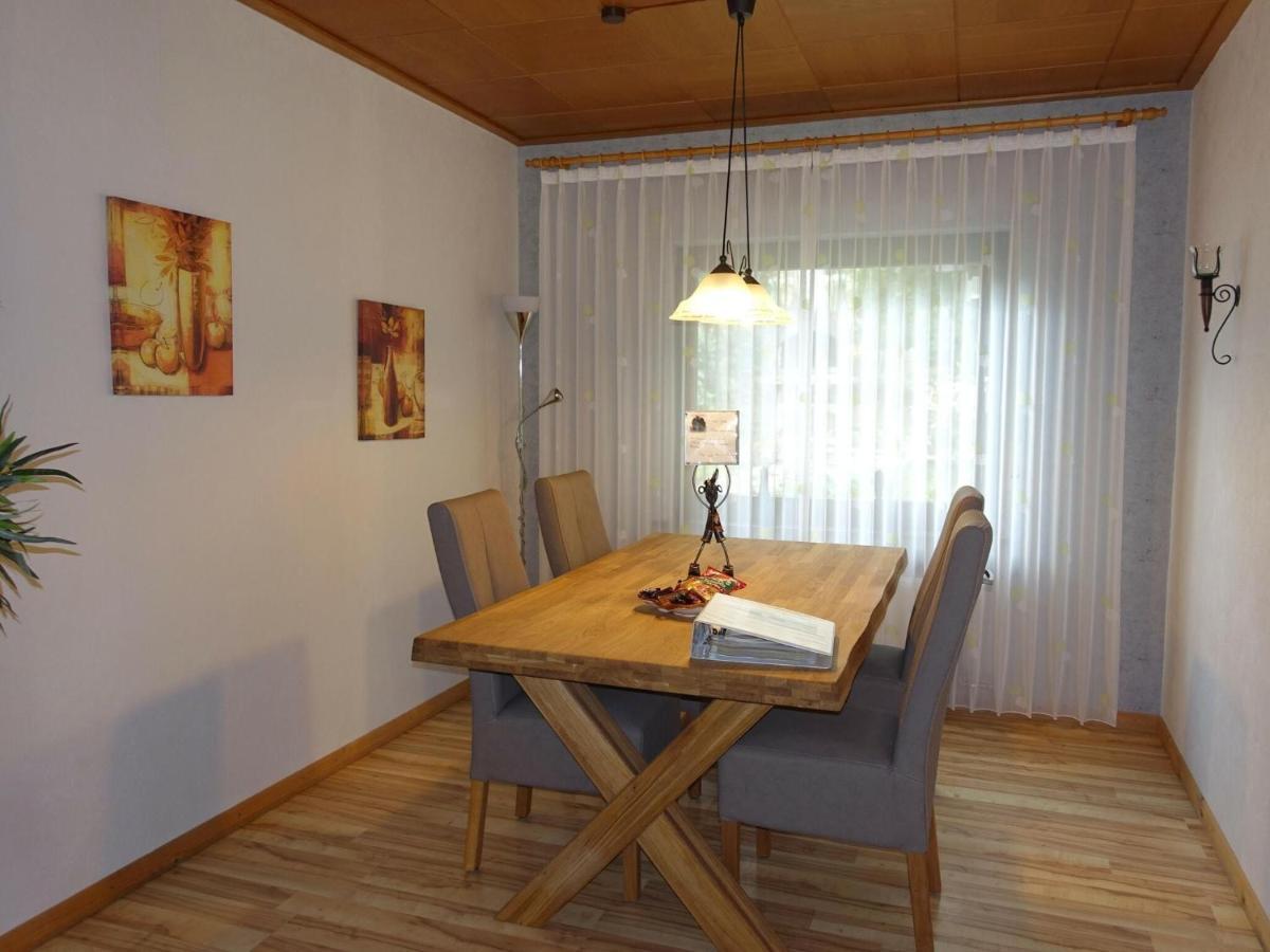 Idyllic Bungalow In Feusdorf With Forest View Extérieur photo